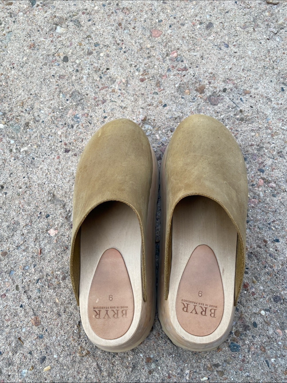 BRYR Clog - Picture 3 of 7